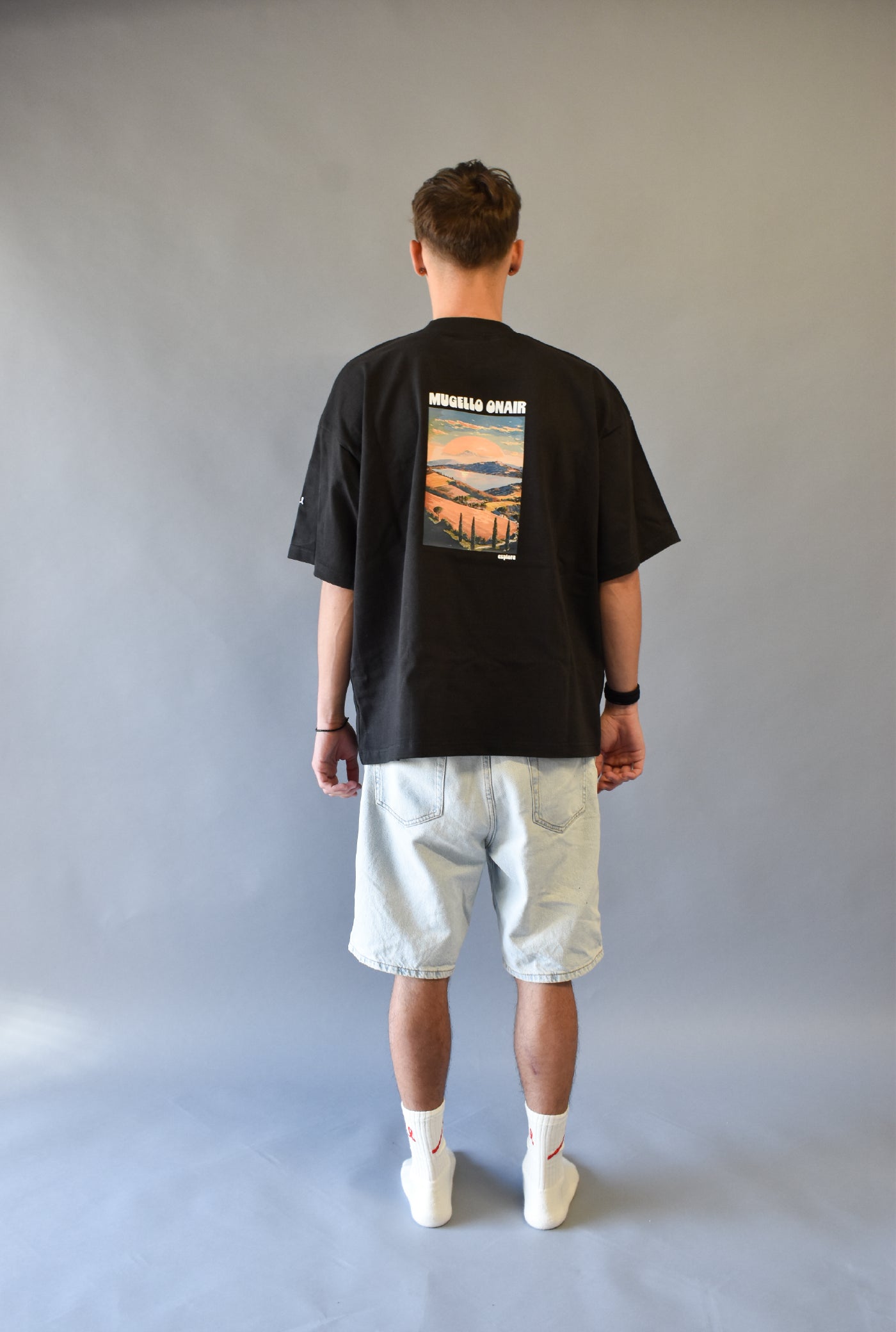EXPLORE Heavyweight Tee